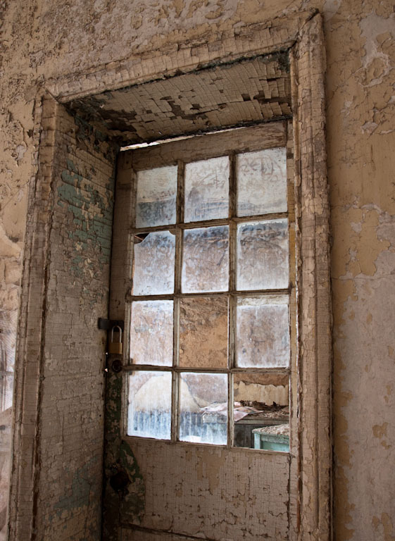ES Penitentiary 2